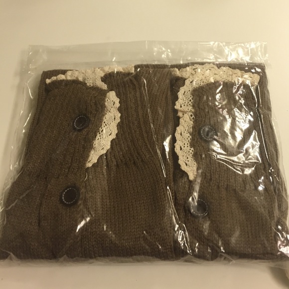Lace Trim Over The Knee High Button Leg Warmers - Picture 2 of 2
