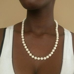 Cream Pearl Necklace
