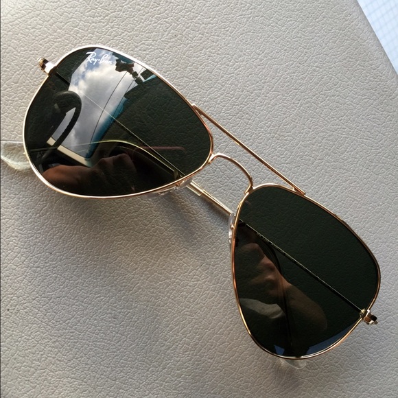 Authentic ray ban aviator sunglasses