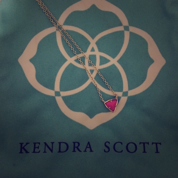 Kendra Scott pink stone necklace