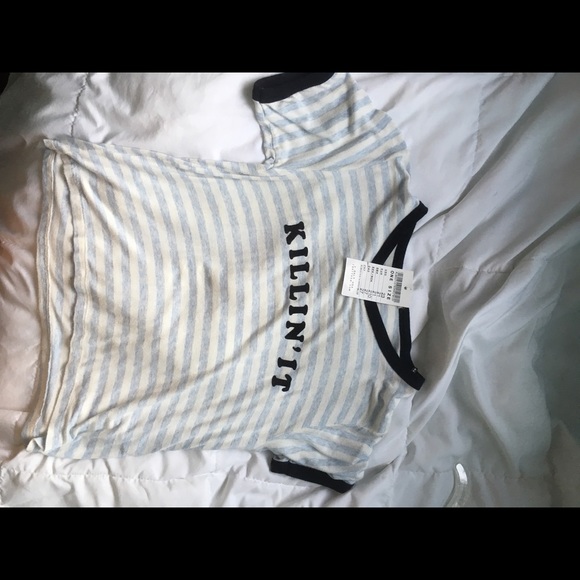 Killin it brandy Melville shirt crop top