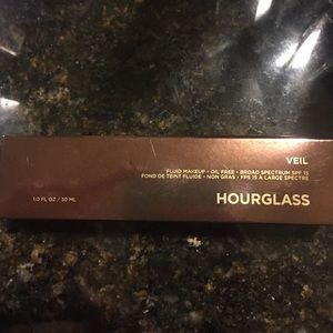 Hourglass Veil Foundation