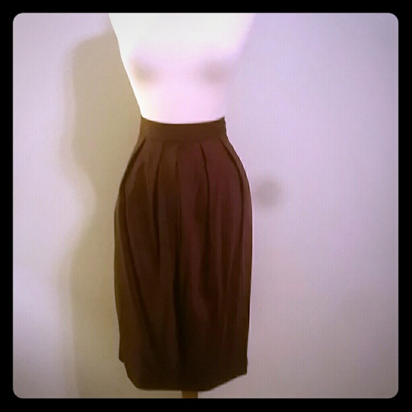 Vintage Highwaisted pleat detail skirt