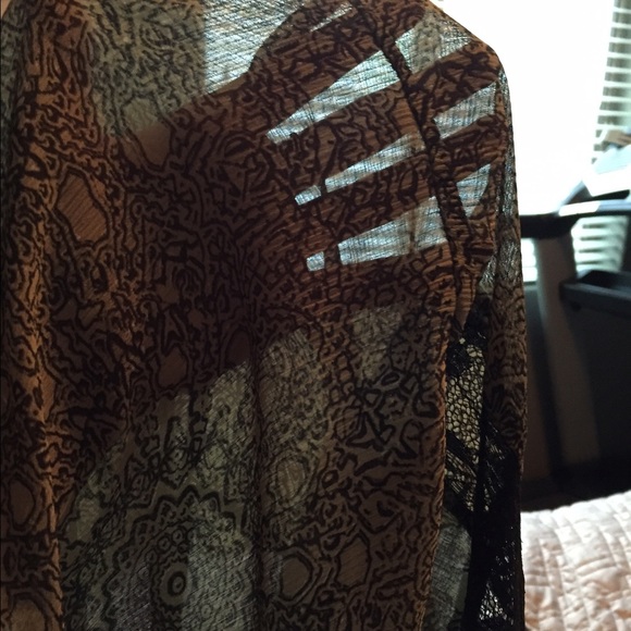 Tunic - Picture 2 of 3