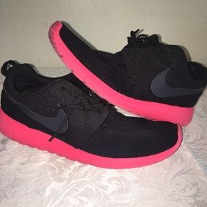 Siren Red Roshe Run (men size)