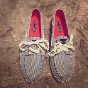 NWOT SPERRY SHOES