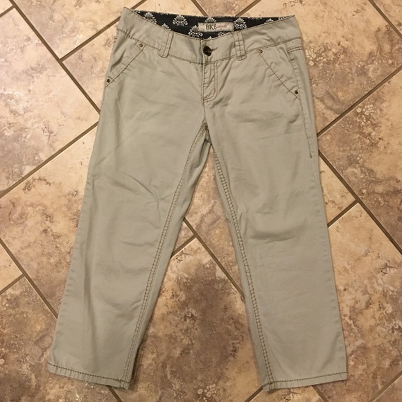 BKE khaki capris