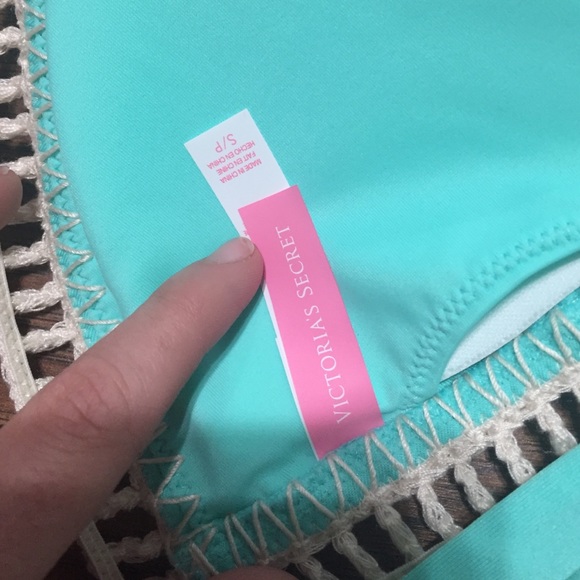 Victoria secret blue crochet bikini - Picture 3 of 3