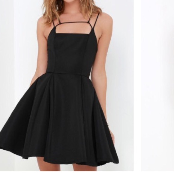 Lulus Dresses & Skirts - Black Skater Dress