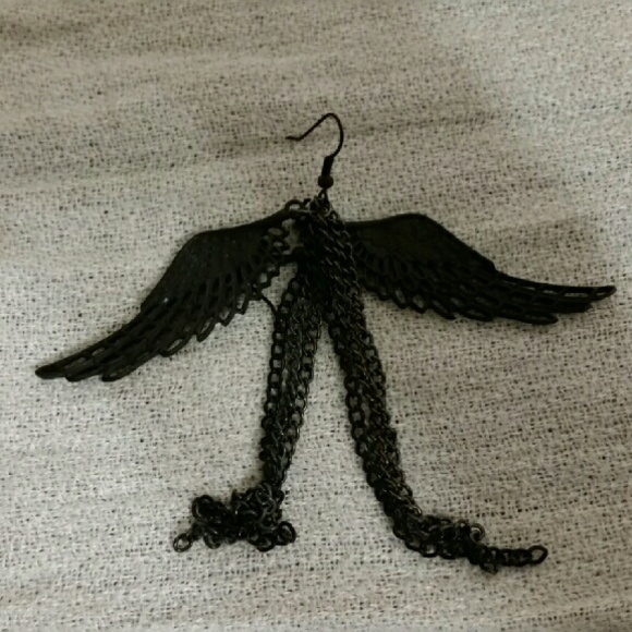 Fallen Angel Earrings - Picture 2 of 4