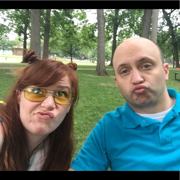 Hello! I'm Jenna. A newlywed and momma of one. 👪 - Picture 3 of 6