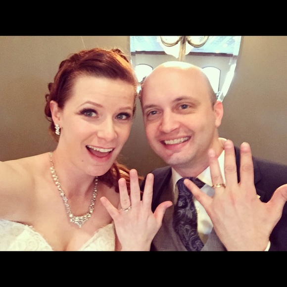 Hello! I'm Jenna. A newlywed and momma of one. 👪 - Picture 6 of 6