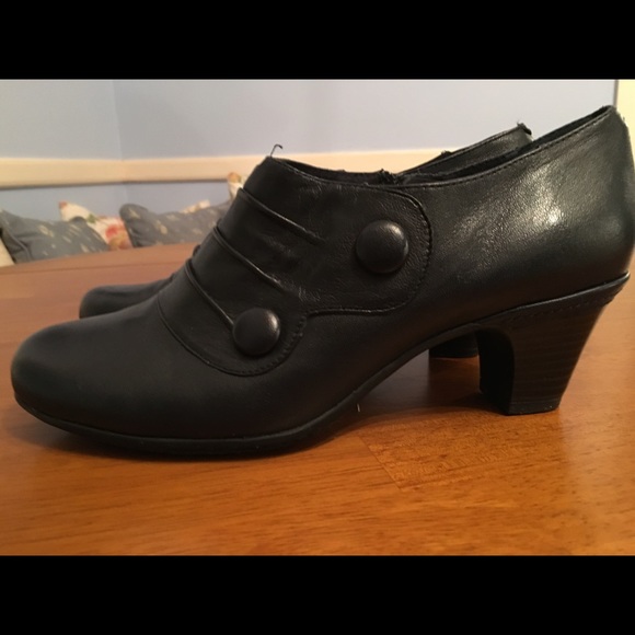 Leather Booties Navy