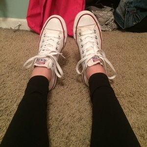 Like new!! Few dirt spots, washable