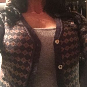 Boyfriend Cardigan-perfect w jeans