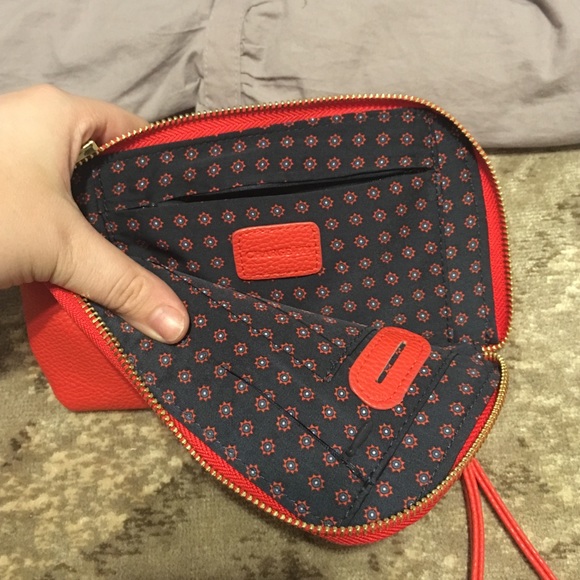 iPhone Charging Clutch!! - Picture 3 of 4