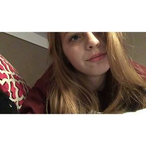 Meet your Posher, Alyssa