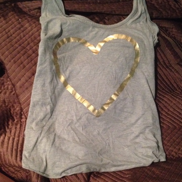 Graphic tank