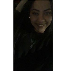 Meet your Posher, Millena