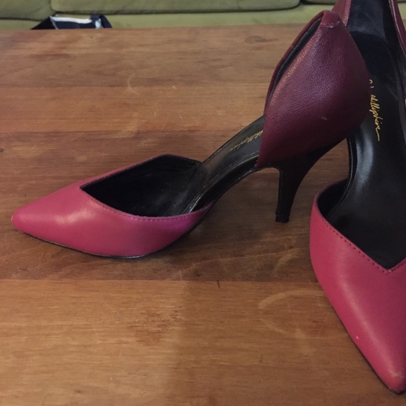 Heels - Picture 3 of 4