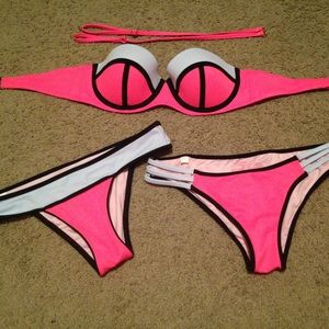 VICTORIA'S SECRET SWIM SUIT BUNDLE