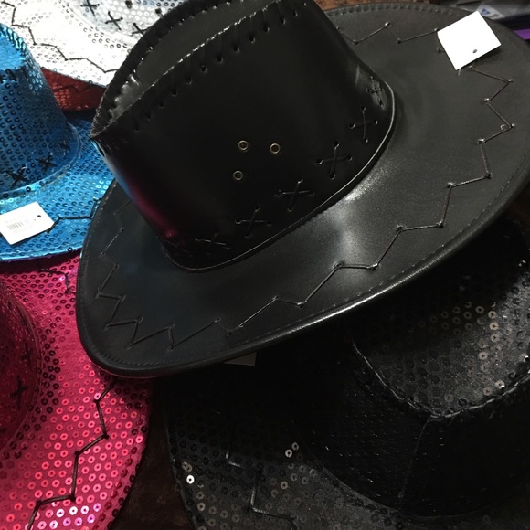Black cowboy hat