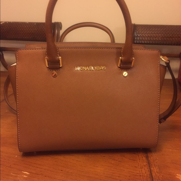 Michael Kors Selma Medium Satchel brand new