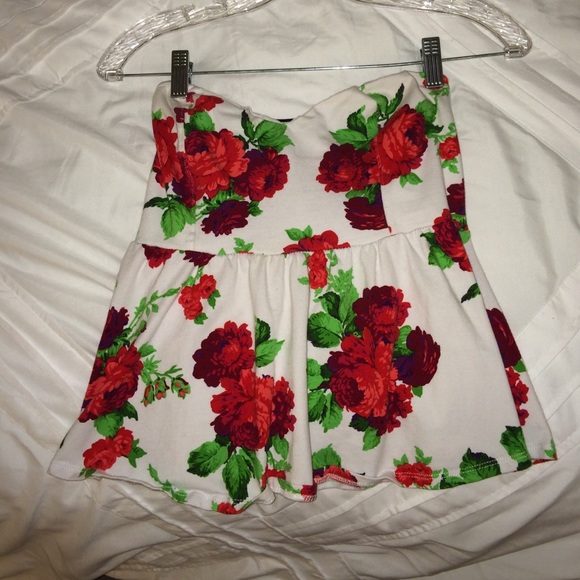 Strapless top