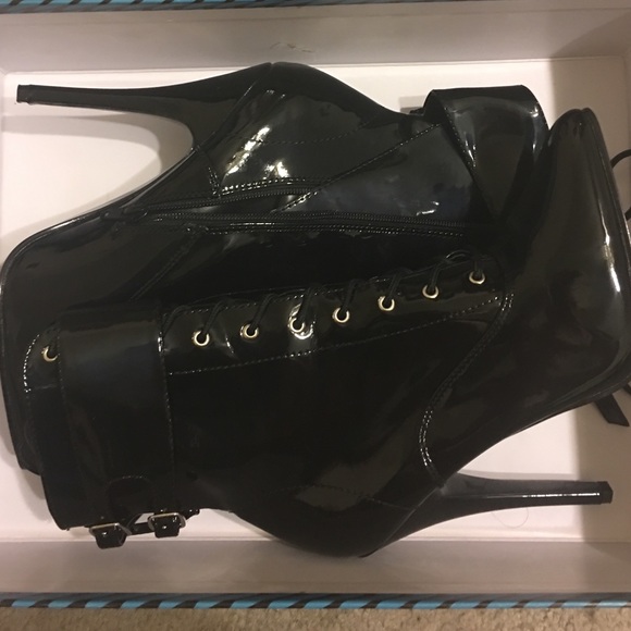 Devious Boots