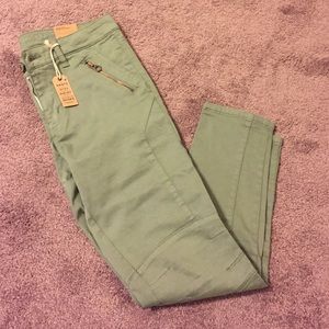 Olive green skinny pants