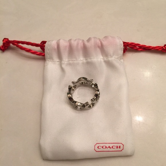 Coach ring - Picture 2 of 4