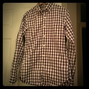 Men's slim fit jcrew button down shirt.
