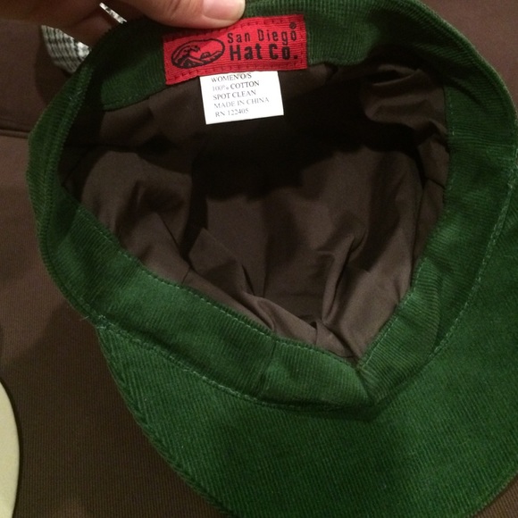 💋 SOLD Paperboy hat! - Picture 2 of 3