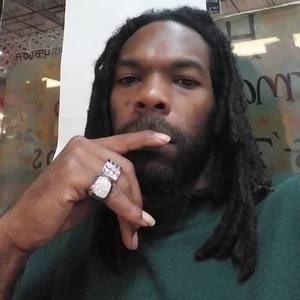 Meet your Posher, Gregory