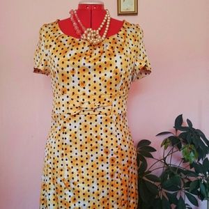 Vintage-Inspired Polka Dot Wiggle Dress!