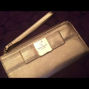 SOLD Kate spade gold purse wallet wristlet