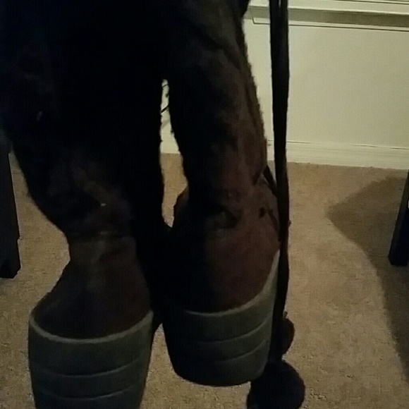 Boots - Picture 3 of 3