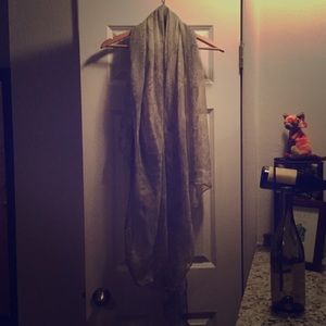 Francesca's long scarf