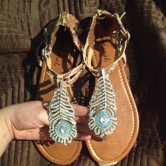 Snakeskin flats
