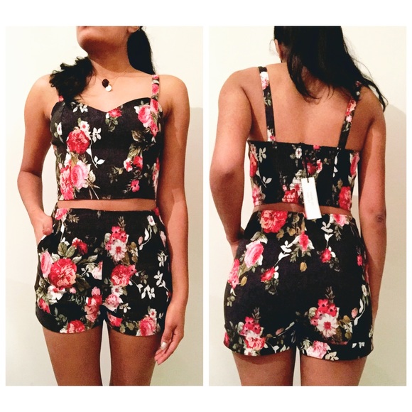 Tea n Cup Dresses & Skirts - !!! TWO PIECE FLORAL SET !!!
