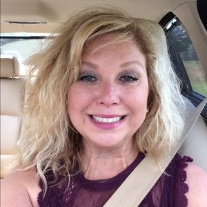 Meet your Posher, Monica