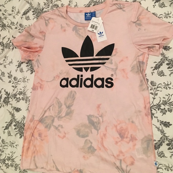 XS Adidas T-Shirt