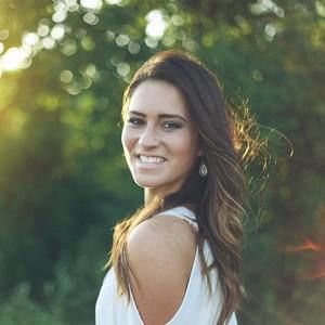 Meet your Posher, Brooke