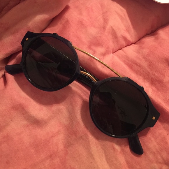 BCBG sunglasses