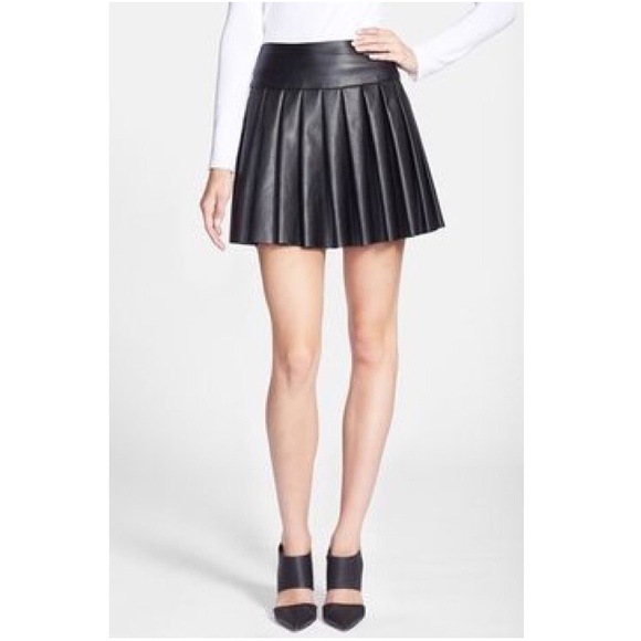 Ella Moss Box Pleated Leather Skirt