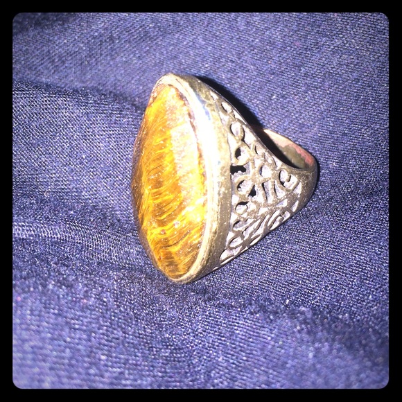Forever 21 Caramel Colored Cocktail Ring - Picture 1 of 4