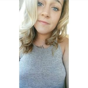 Meet your Posher, Brooke