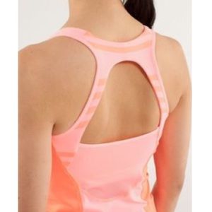 Lululemon tank with built in support🍋