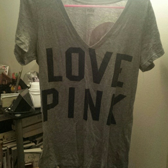Love pink tee