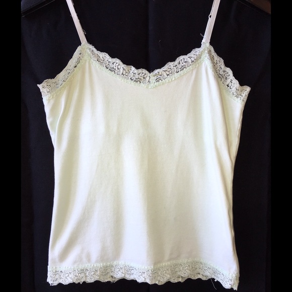 Tank top with lace edges - Picture 1 of 3